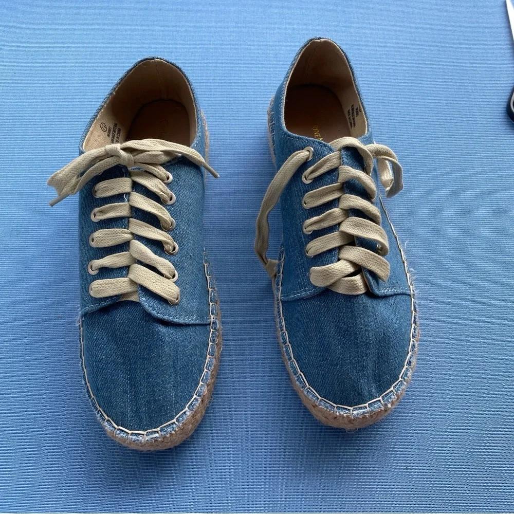 Catherine Malandrino Light Blue Denim Lace Up Espadrille Sneakers  size 7 1/2
